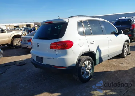 2016 Volkswagen Tiguan S из США, поврежденный, VIN WVGAV7AX5GW516657